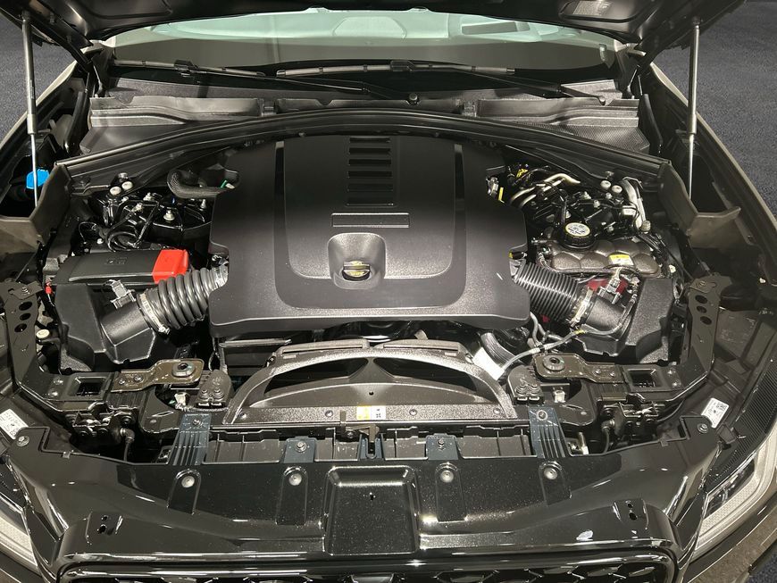 Jaguar F-Pace D300 AWD R-Dynamic SE 90th Anniversary Ed