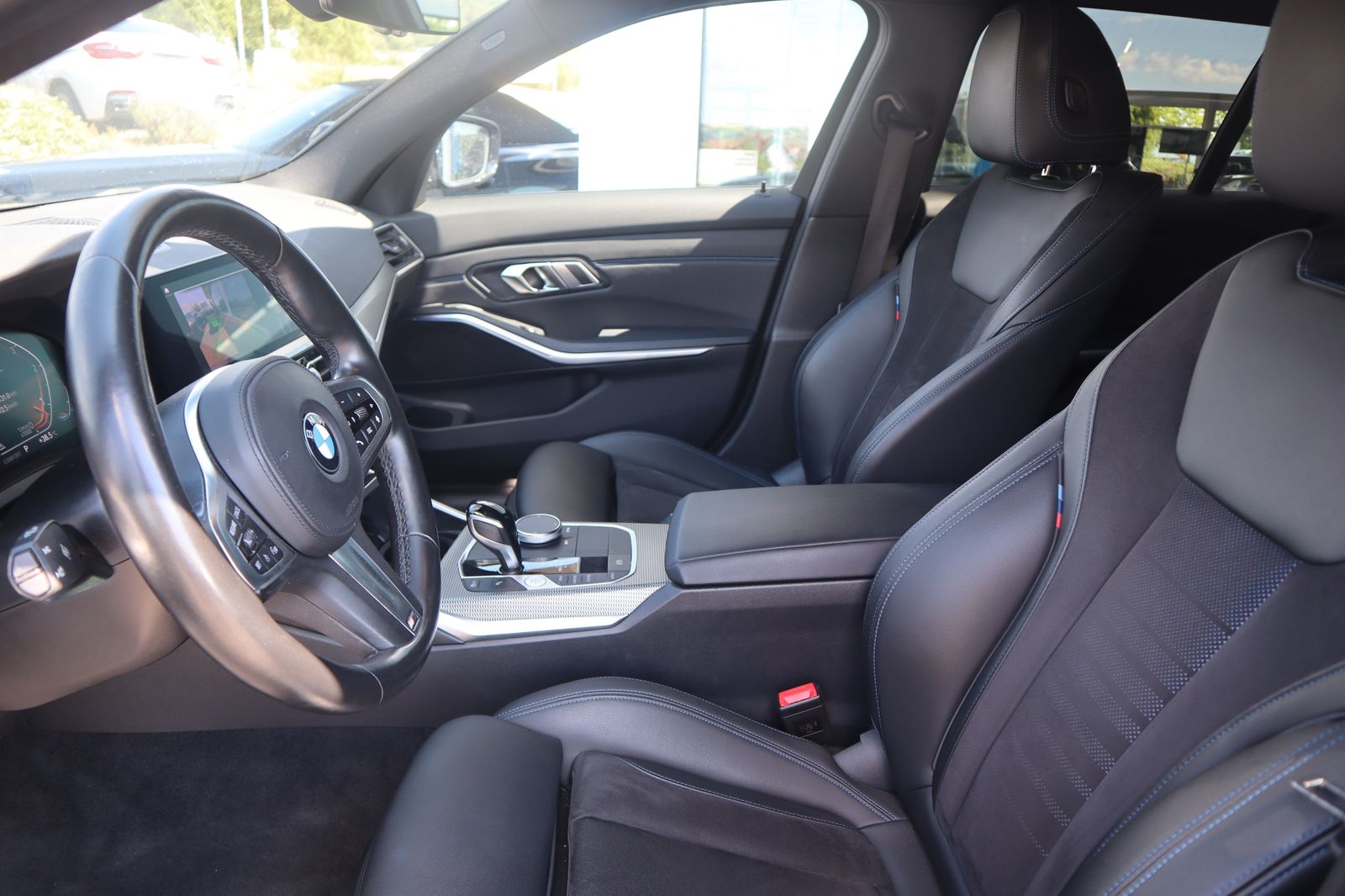 BMW 330d Touring M Sport - Samsaru's Car Outlet