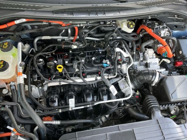 Ford Kuga 2.5 Duratec Hybrid FHEV Titanium - Samsaru's Car Outlet