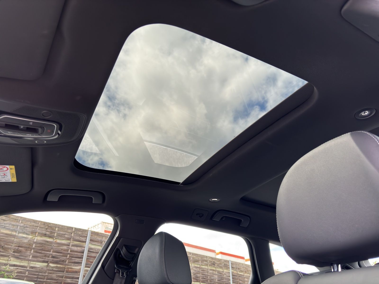 Audi A6 Avant 40 TDI quattro S-LINE - Samsaru's Car Outlet