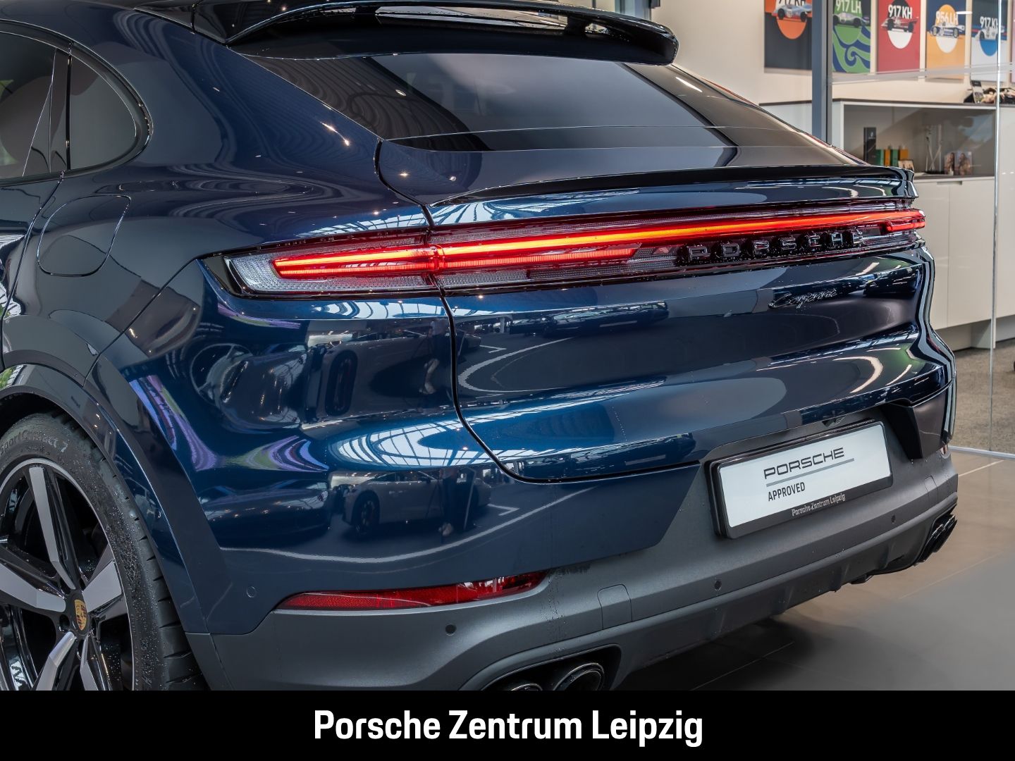 Porsche Cayenne E-Hybrid Coupe Sportabgas HD-Matrix Beif