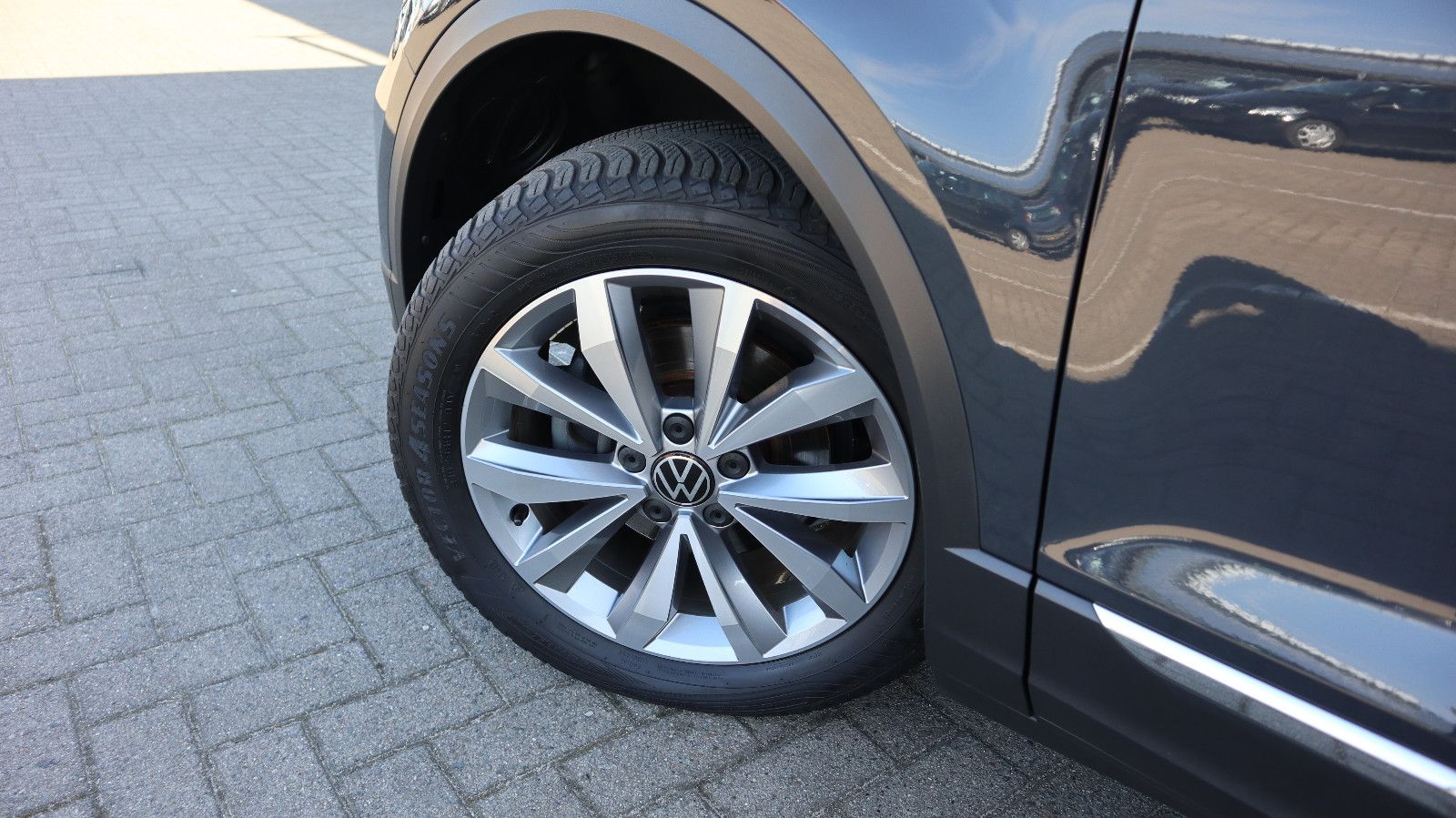 Volkswagen T-Roc Style 2.0 TDI - Samsaru's Car Outlet
