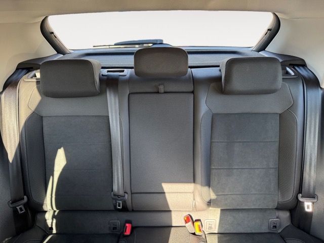 Volkswagen T-Roc 1.5 TSI Style - Samsaru's Car Outlet