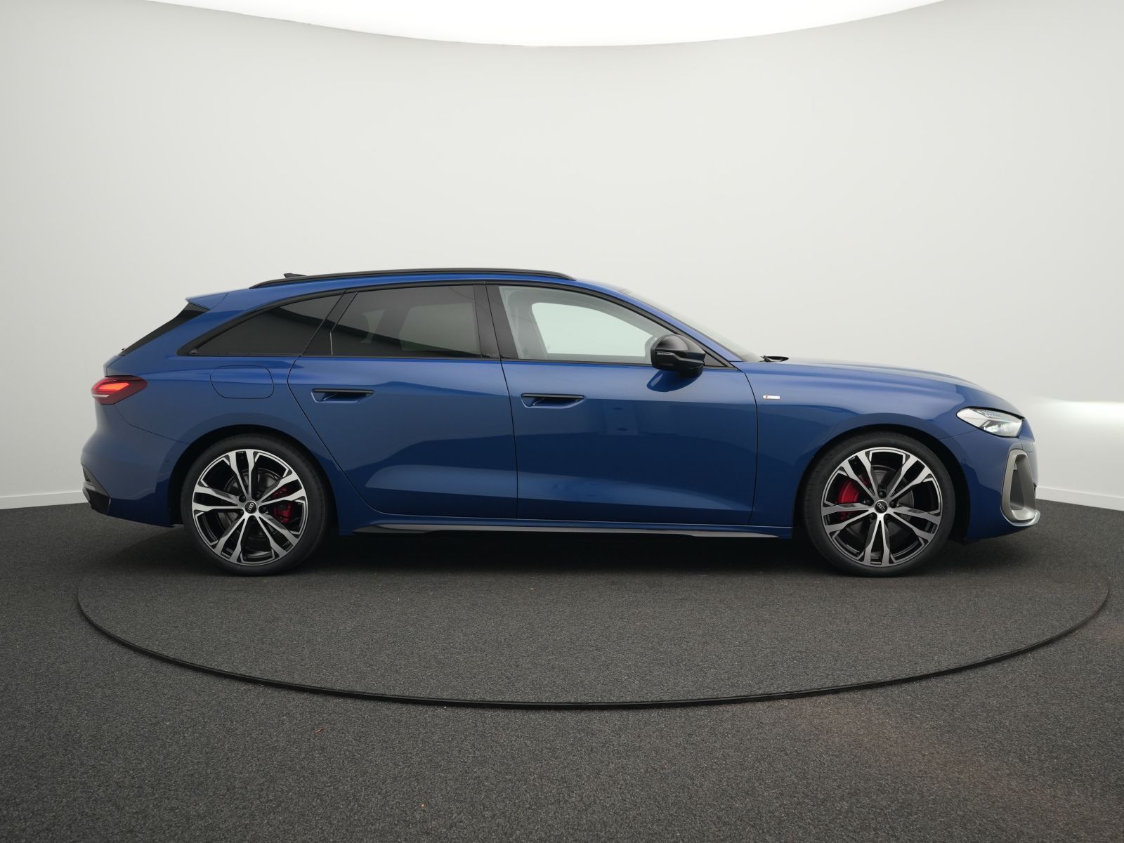 Audi A5 Avant TFSI qu. edition one S line*AHK*20''*