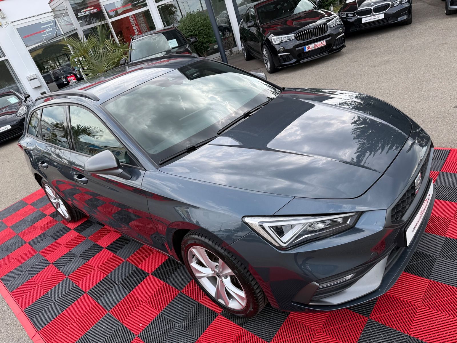 Seat Leon Sportstourer FR*e-Hybrid*LED*Kam*Navi*Aut*
