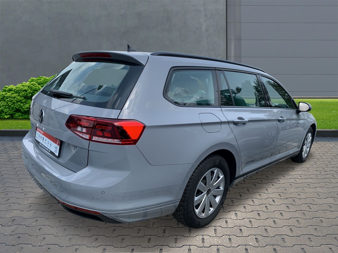 Volkswagen Passat Variant Conceptline 1.5 TSI - Samsaru's Car Outlet