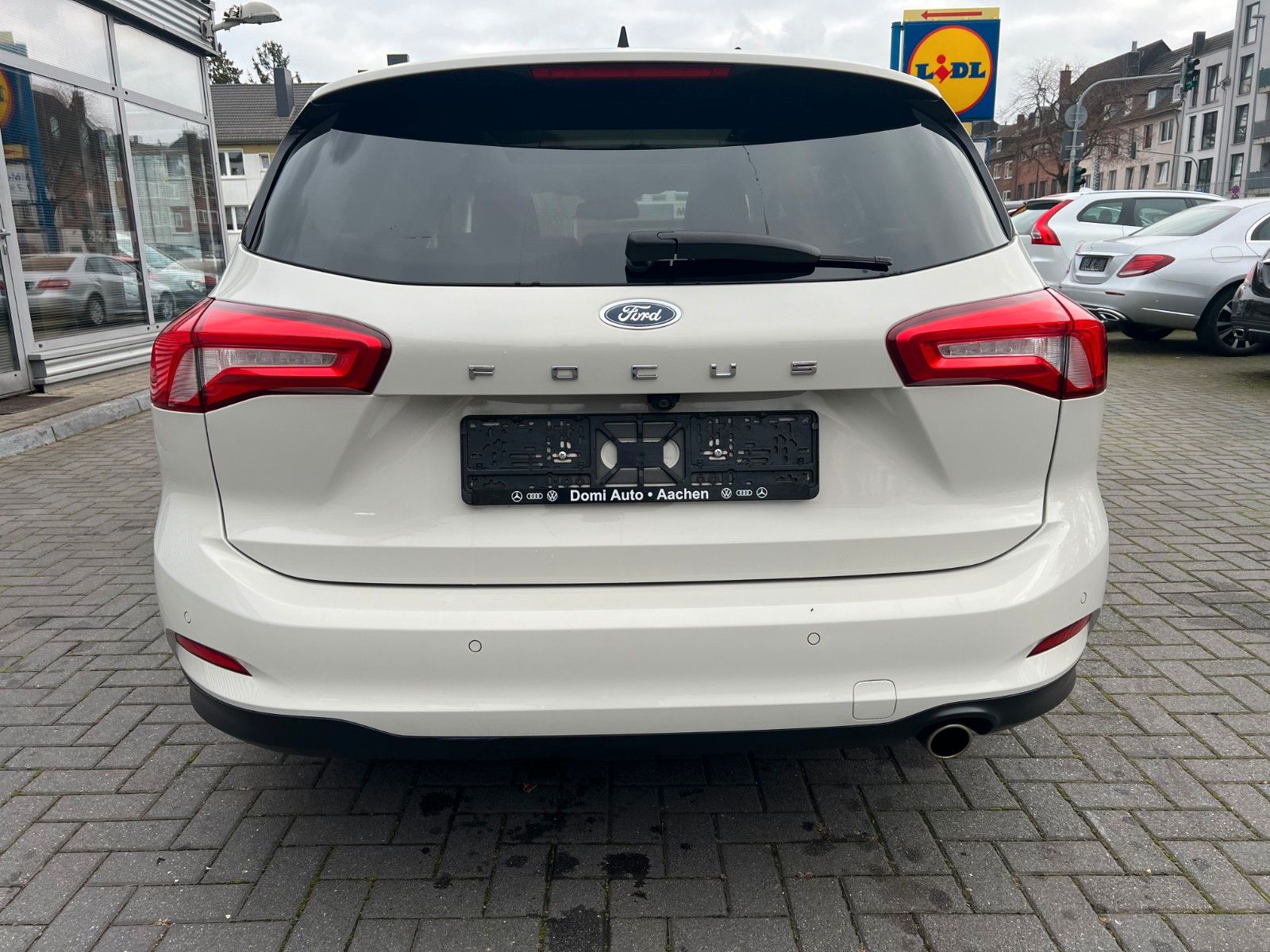 Ford Focus Turnier Titanium - Samsaru's Car Outlet