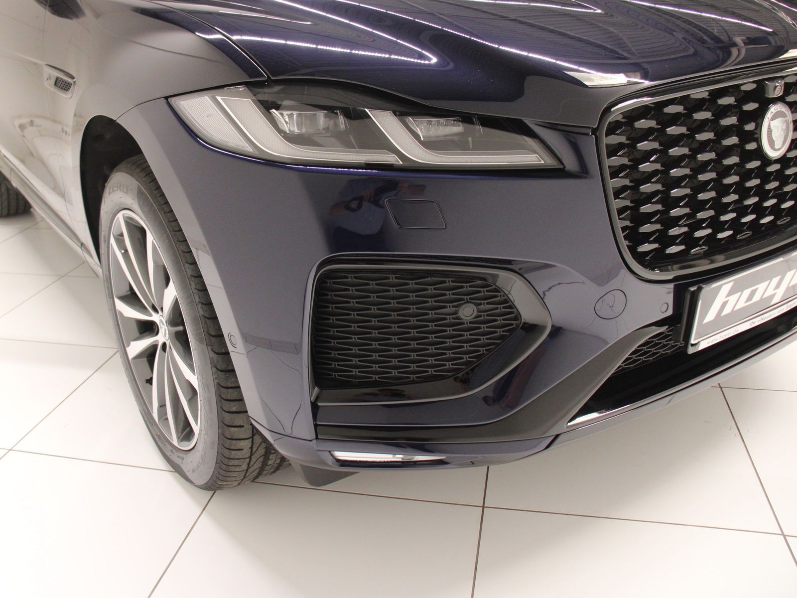 Jaguar F-Pace D300 AWD R-Dynamic SE inkl. Winterkomplet