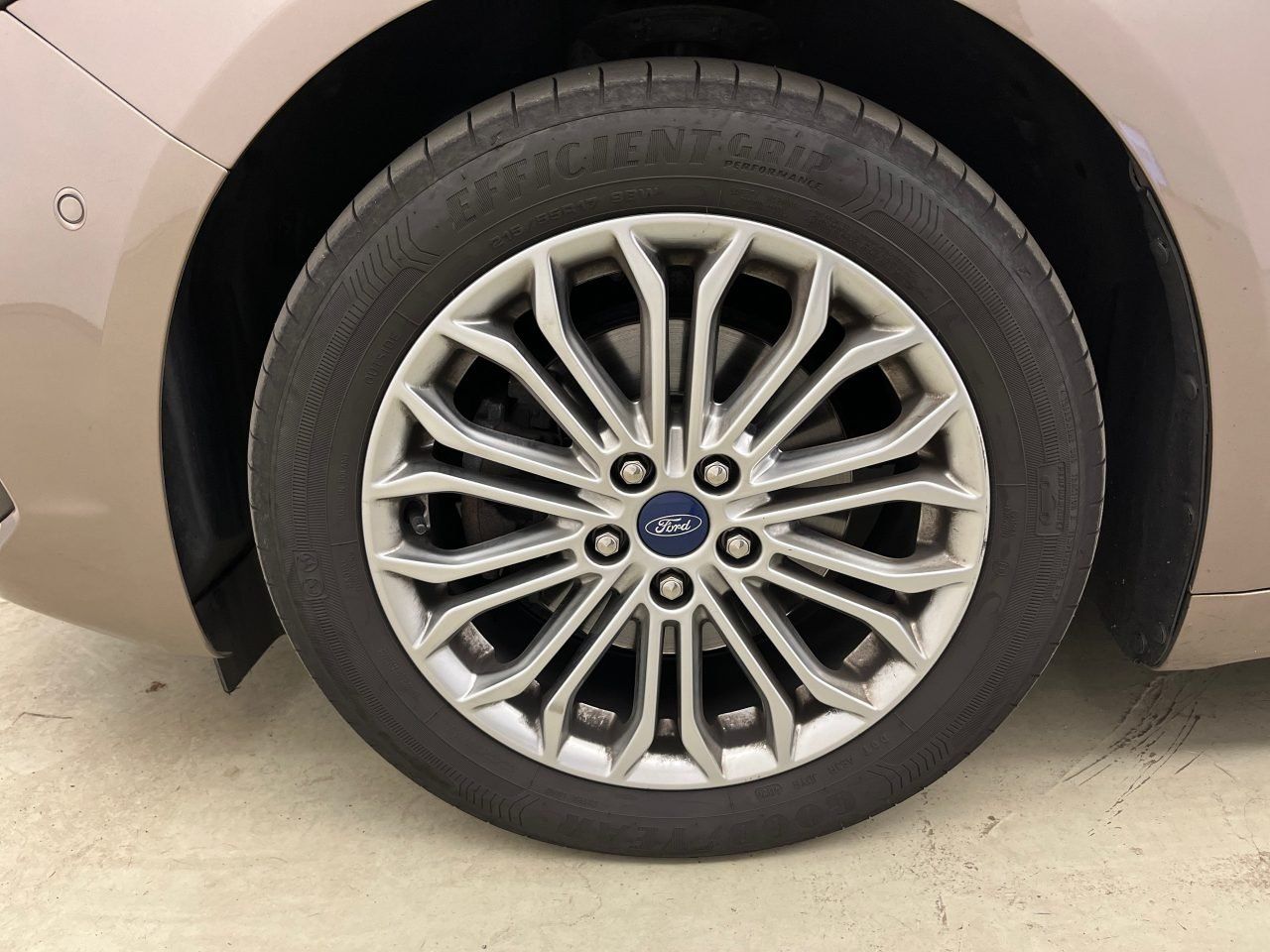 Ford Mondeo 2.0 EcoBlue Titanium - Samsaru's Car Outlet