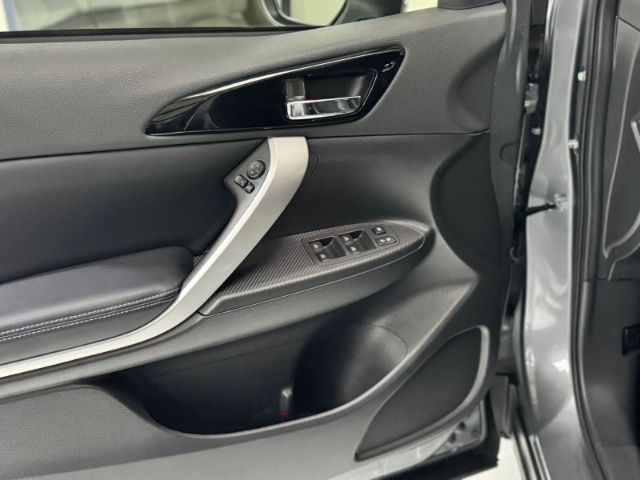 Mitsubishi Eclipse Cross Mitsubishi Plug-In Hybrid MJ21.7 m