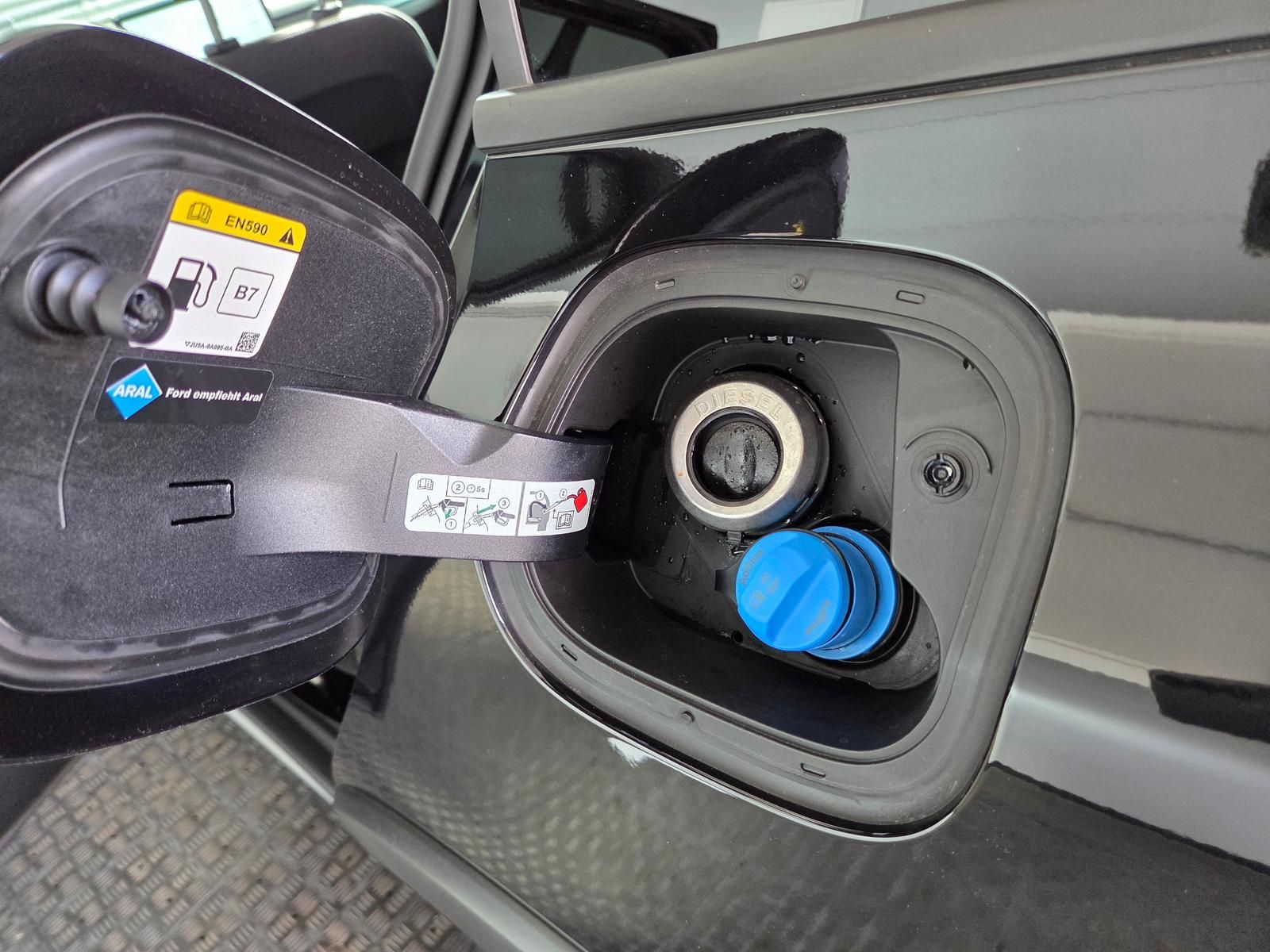 Ford Focus Turnier Active X+ AHK ABNEHMBAR+PANORAMADA