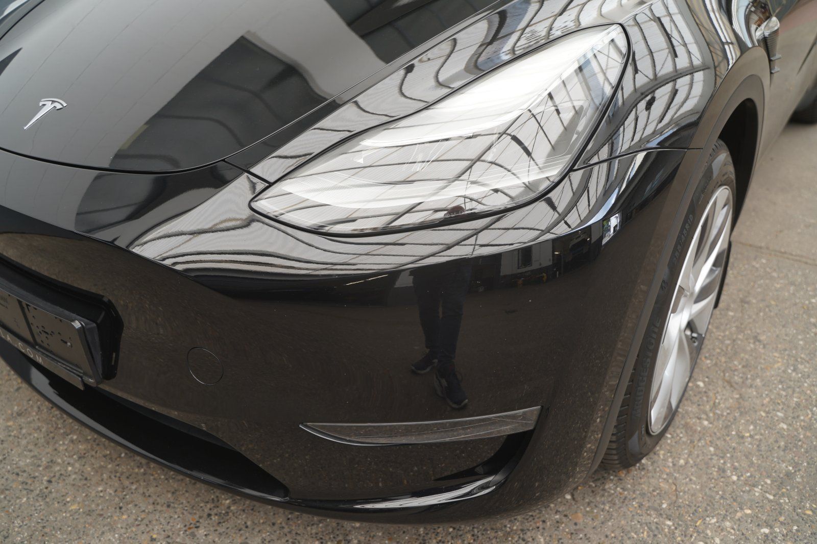 Tesla Model Y Long Range AWD *AHK*Mwst. ausweisbar*