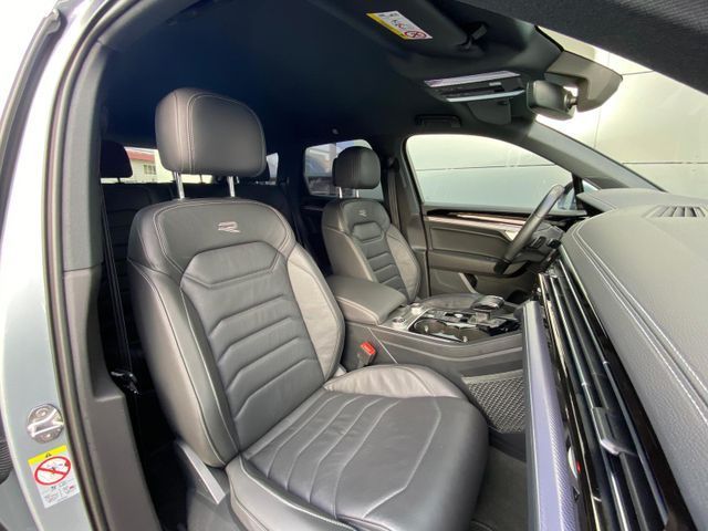 Volkswagen Touareg 3.0 TDI DSG 4MOTION R-LINE AHK Luft S...