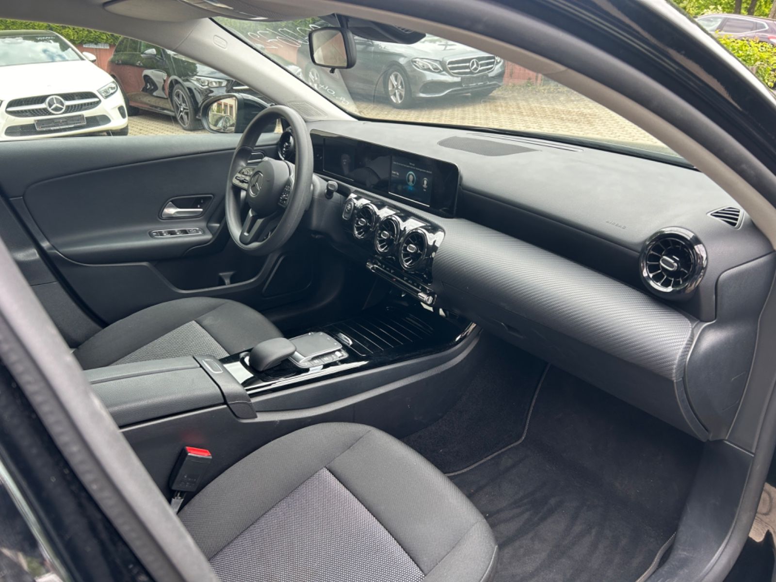 Mercedes-Benz A250e Business - Samsaru's Car Outlet