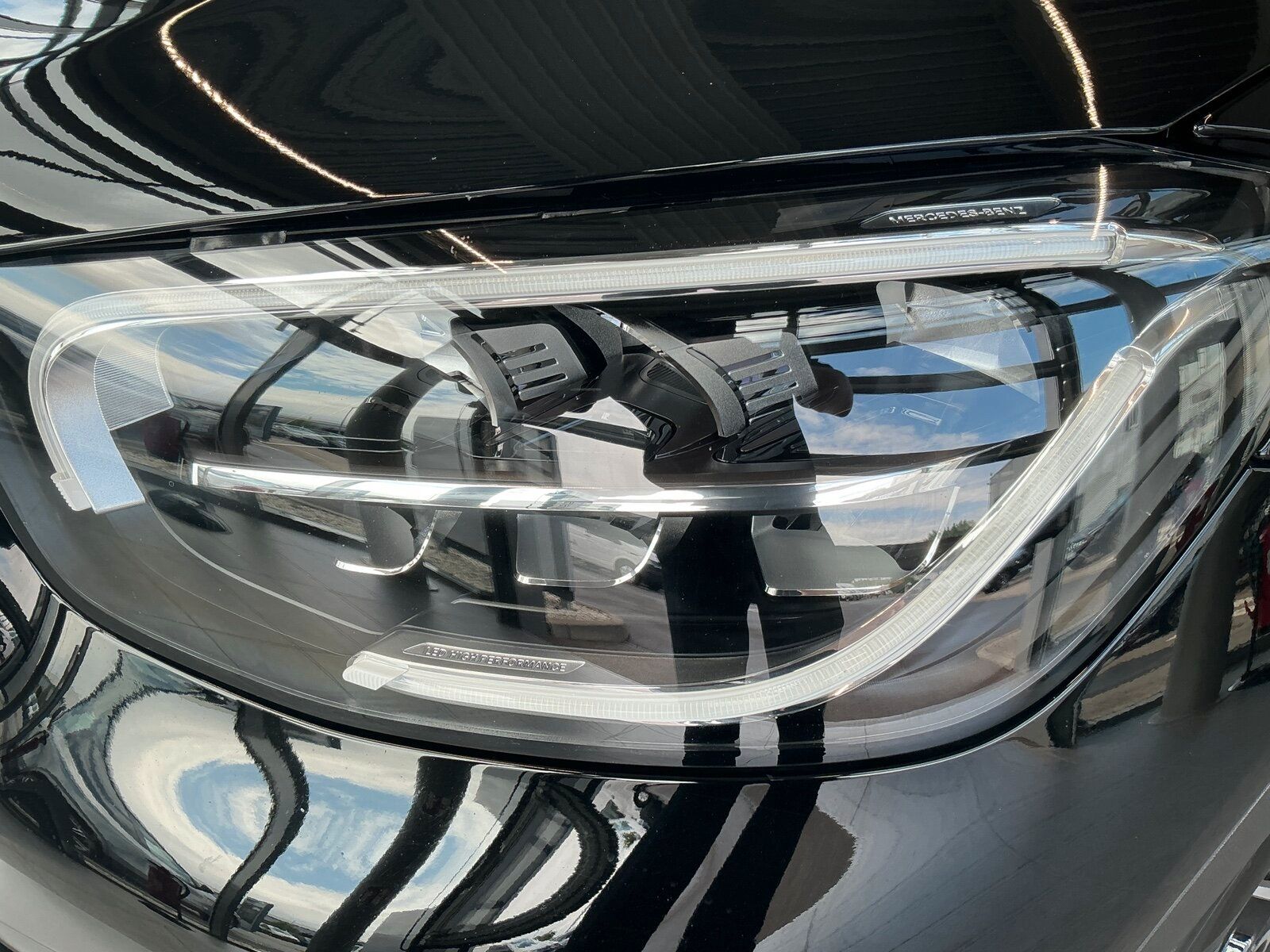 Mercedes-Benz GLC 300 de 4M AMG Line - Samsaru's Car Outlet