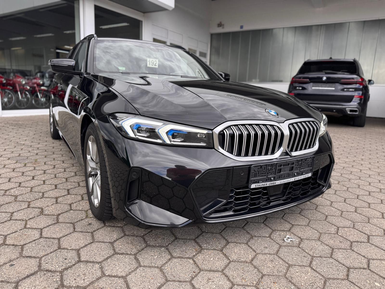 BMW 320 d Touring M-Sport - Samsaru's Car Outlet