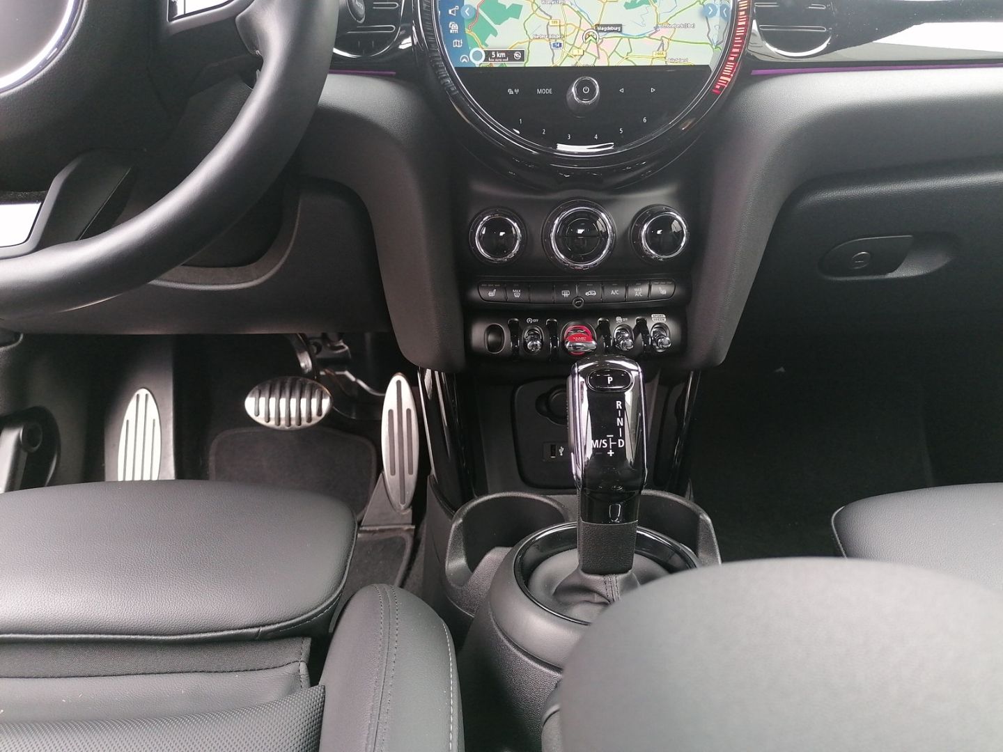 MINI Cooper Cabrio JCW - Samsaru's Car Outlet
