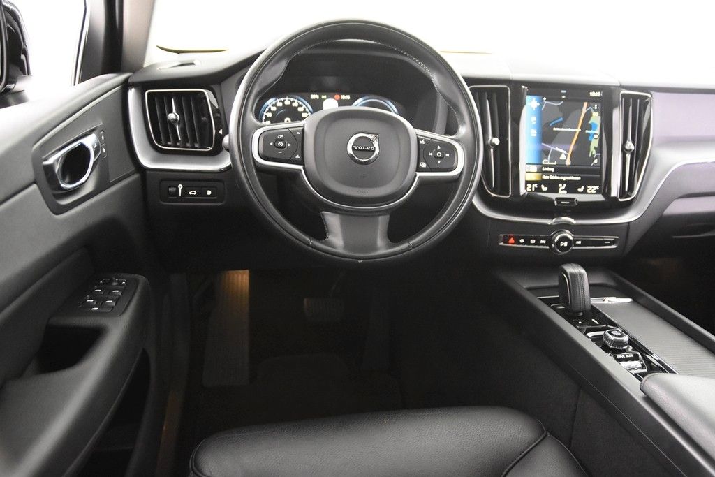 Volvo XC60 T6 AWD Recharge - Samsaru's Car Outlet