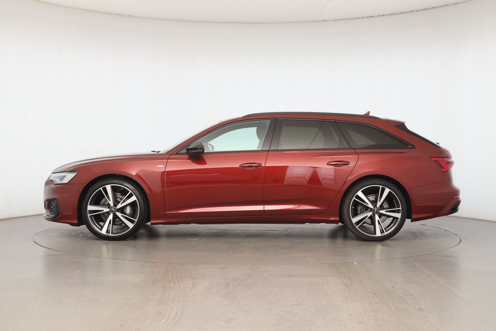 Audi A6 Avant 45 TFSI S tronic S line | PANO | AHK |