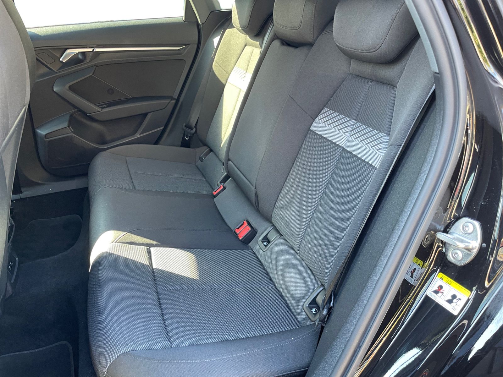 Audi A3 Sportback 40TFSIe S-tronic Navi AHK LED CAM