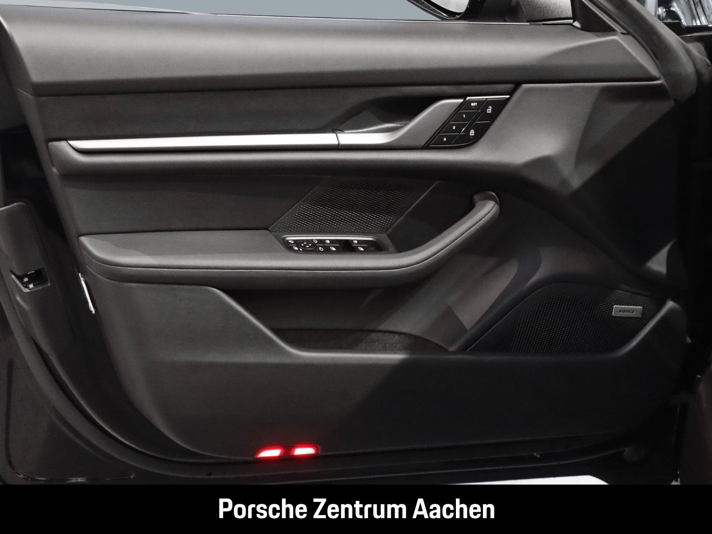 Porsche Taycan 4 Cross Turismo Surround-View LED-Matrix