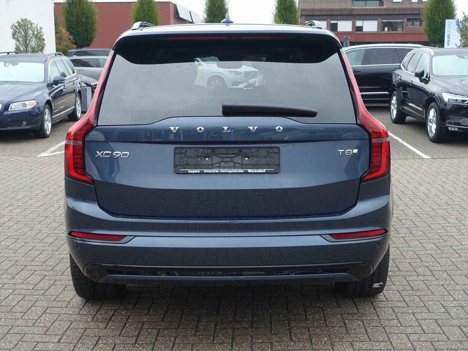 Volvo XC90 Plus Dark T8 AWD Plug-in Hybrid//B&W/AHK