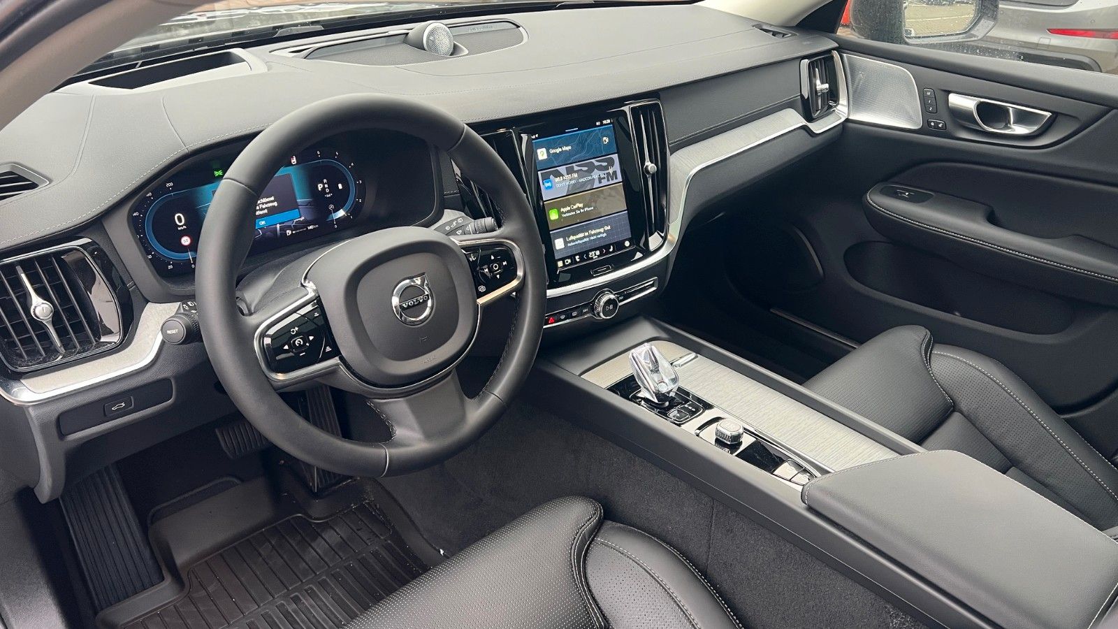Volvo V60 CC B4 D Ultimate AWD*B&W*360°*SH*MASSAGE*
