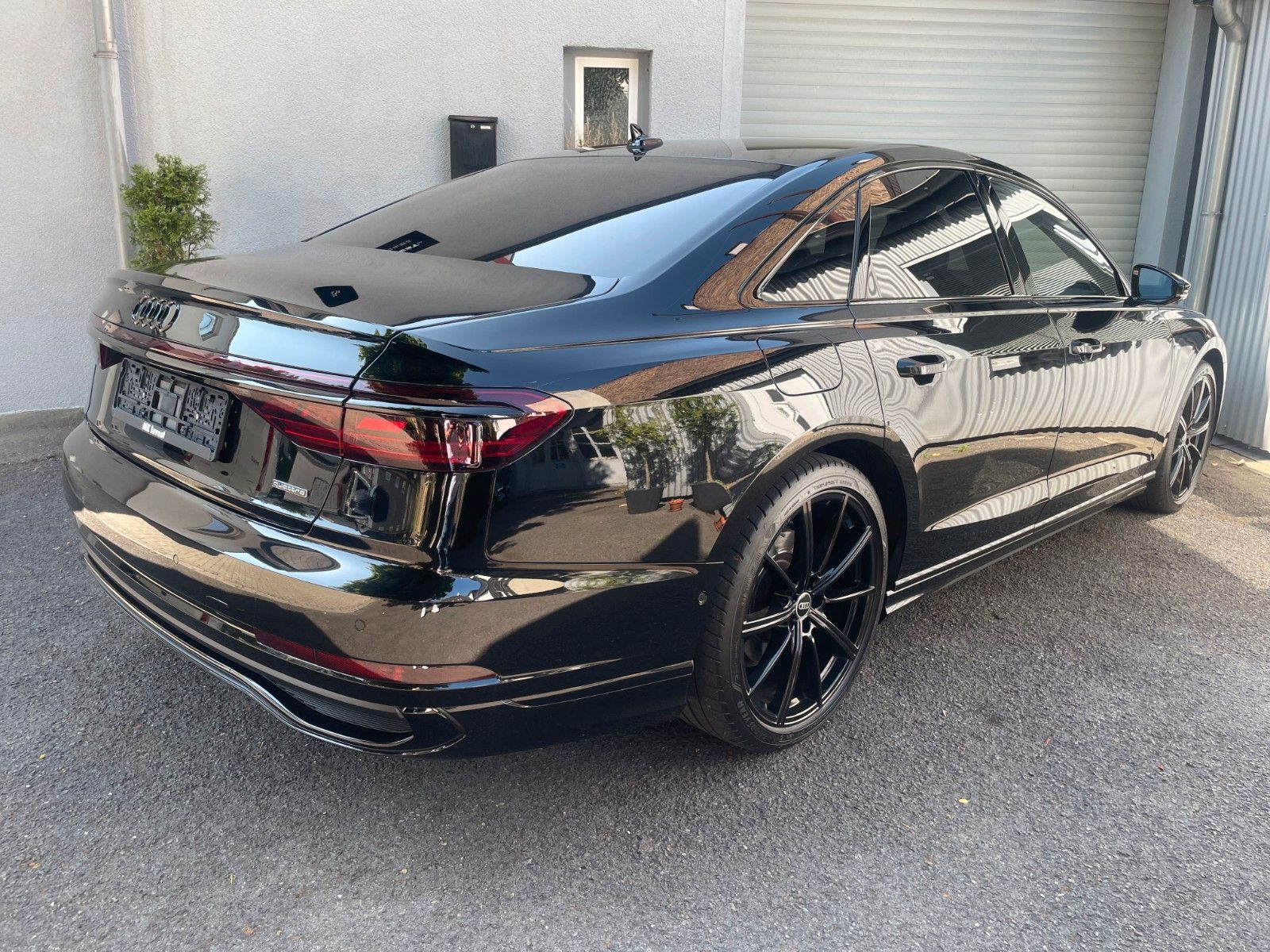 Audi A8 50 TDI quattro S line - Samsaru's Car Outlet