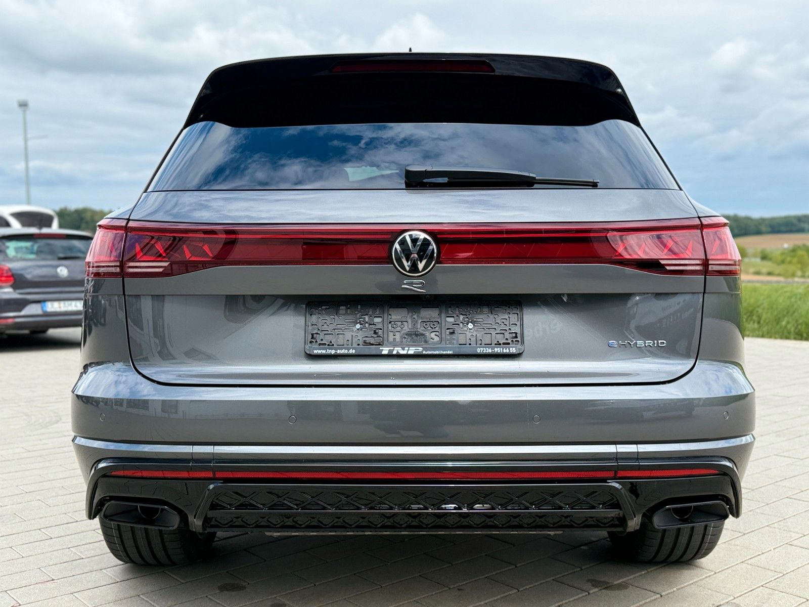 Volkswagen Touareg R eHYBRID+FINAL EDITION+AHK+PANO