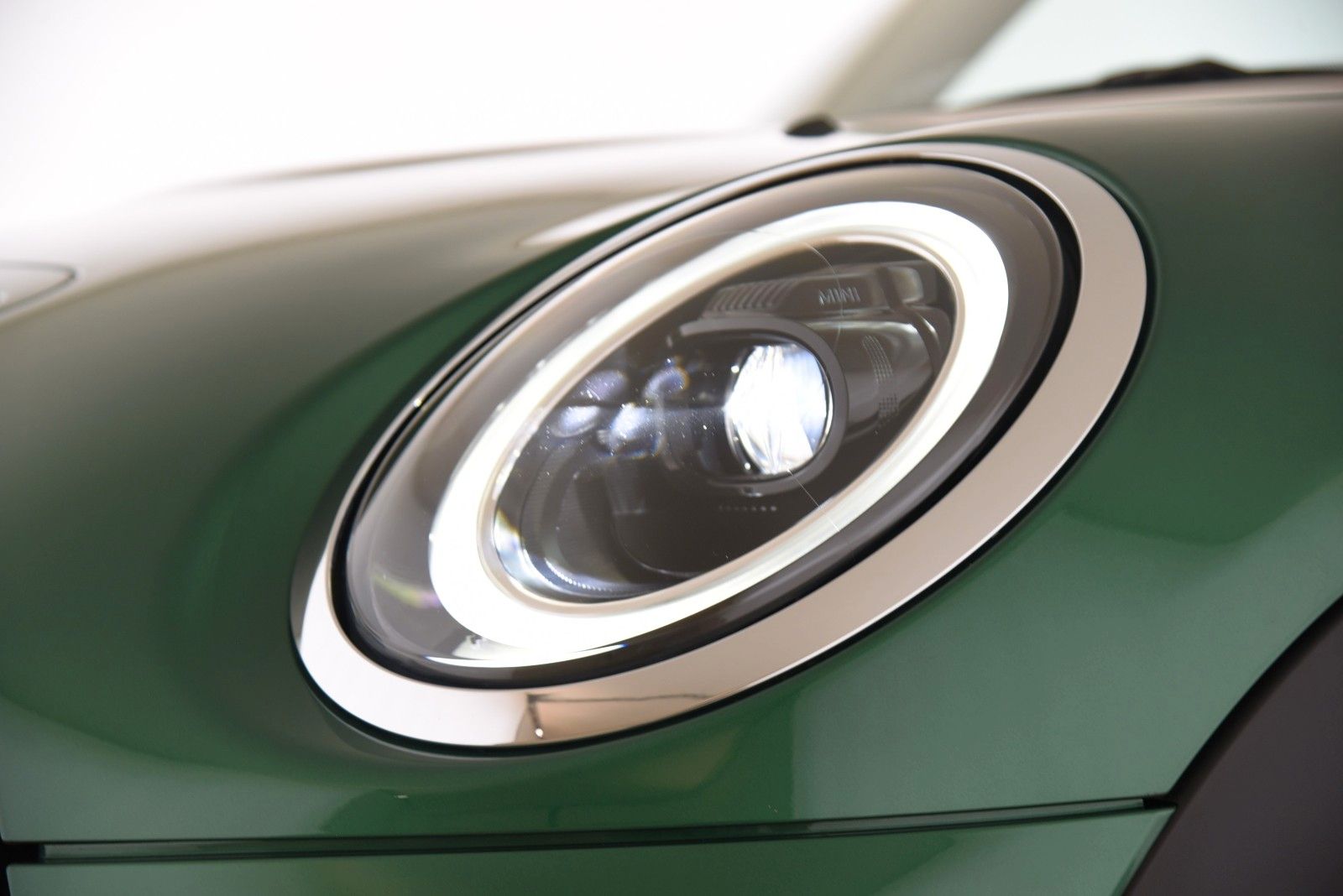 MINI Mini Cooper SE Classic - Samsaru's Car Outlet