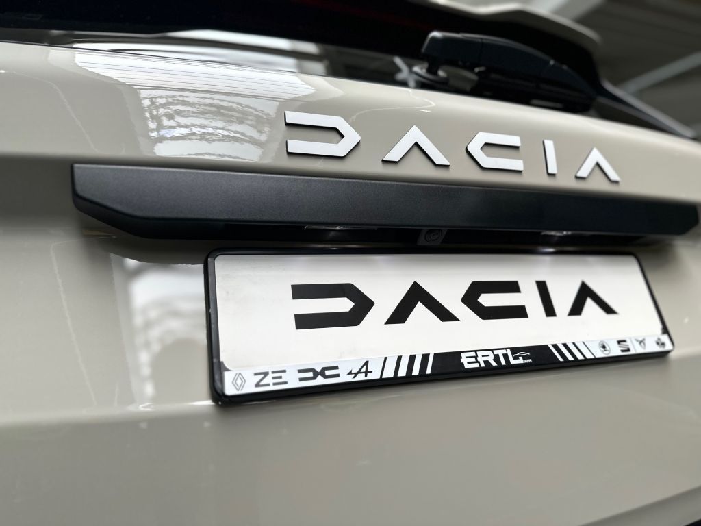 Dacia Duster Journey - Samsaru's Car Outlet