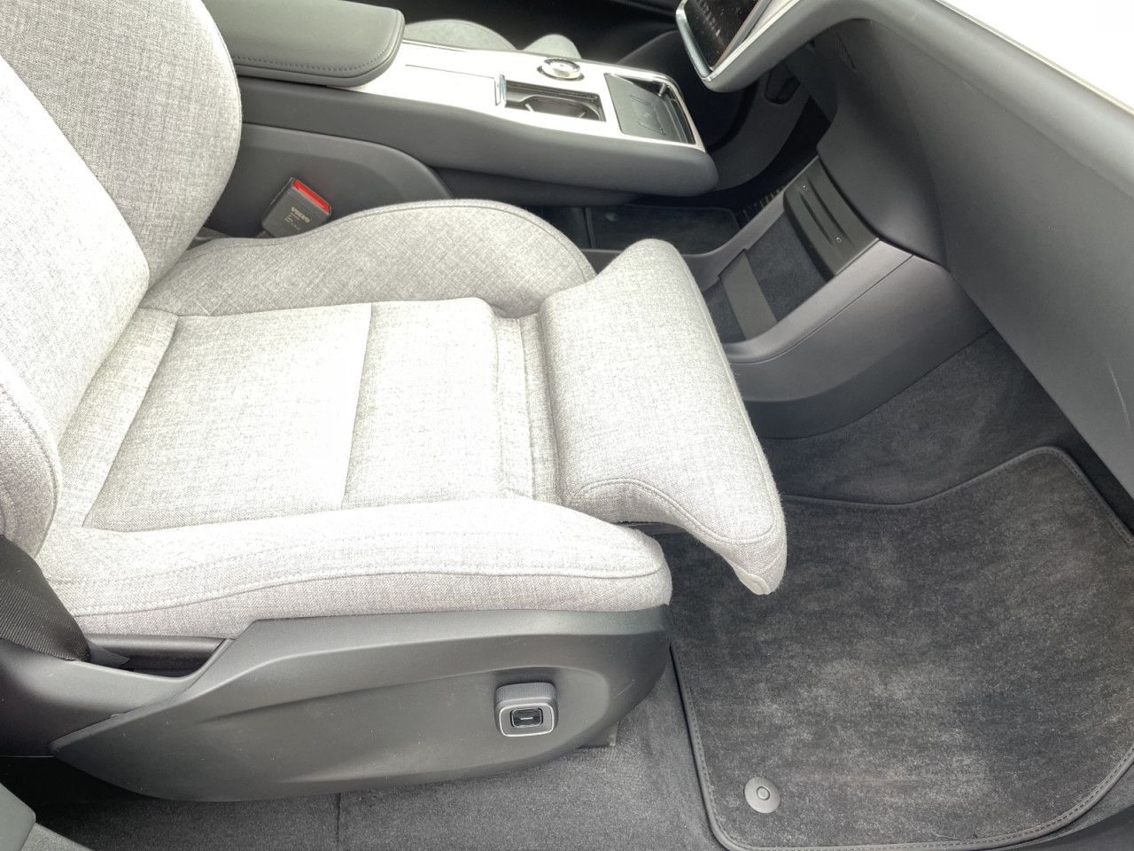 Volvo EX90 Twin Motor AWD Ultra 7 AHK LUFT B&W 21LM