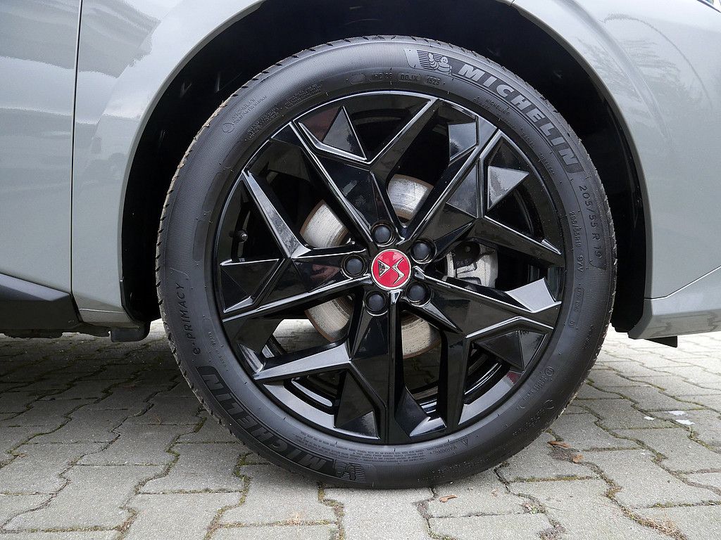 DS Automobiles DS 4 PureTech 130 Performance Line+ MATRIX-LED