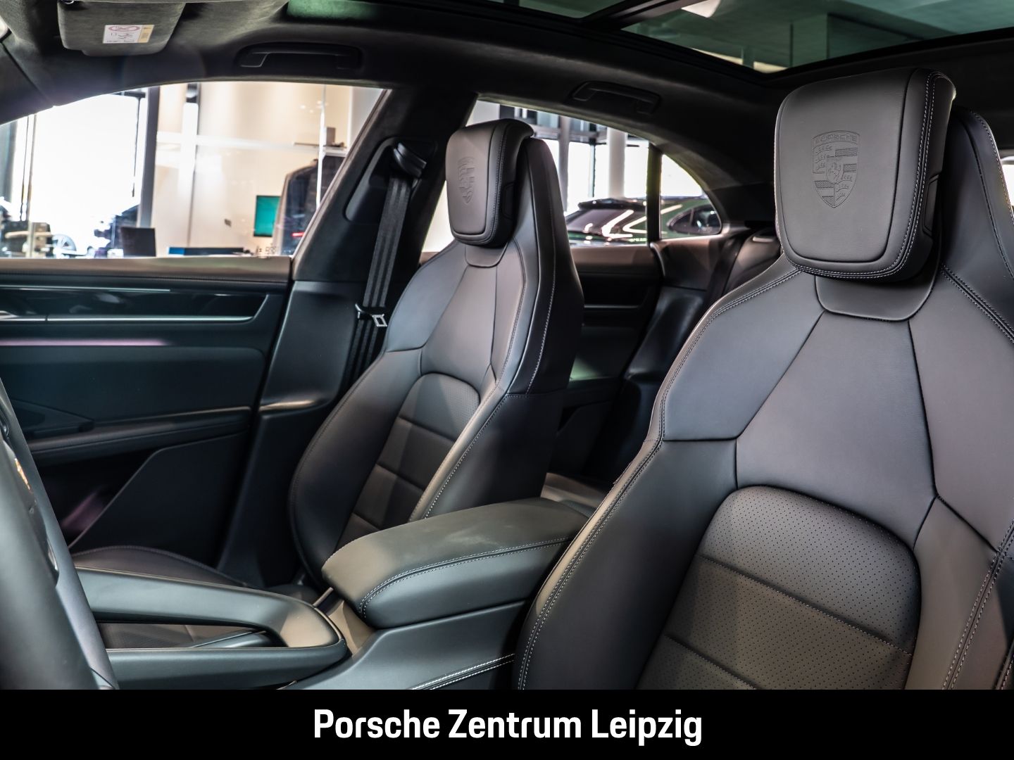 Porsche Macan 4S Burmester HA-Lenkung Luft Matrix InnoDr