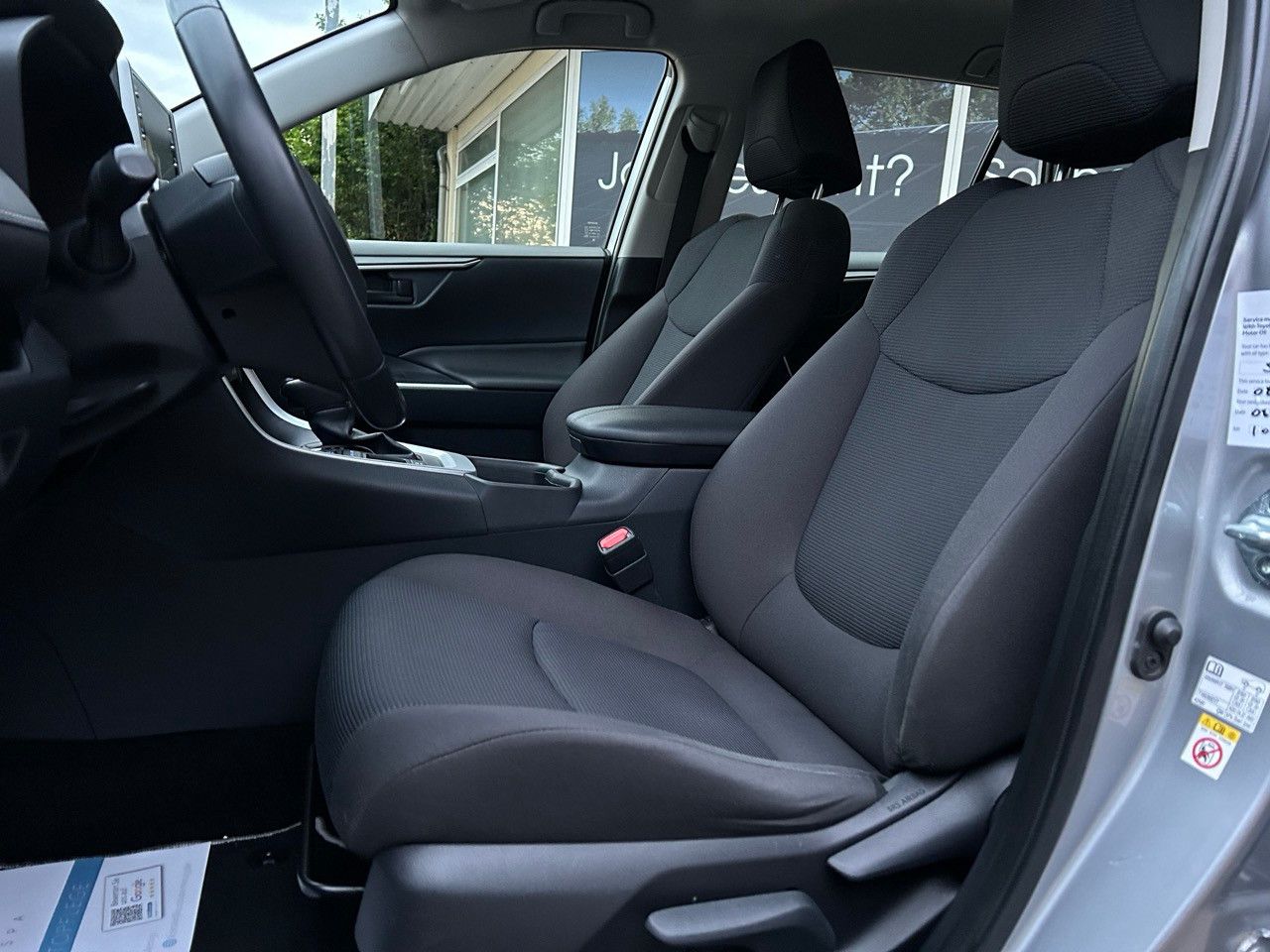 Toyota RAV4 Hybrid - Samsaru's Car Outlet