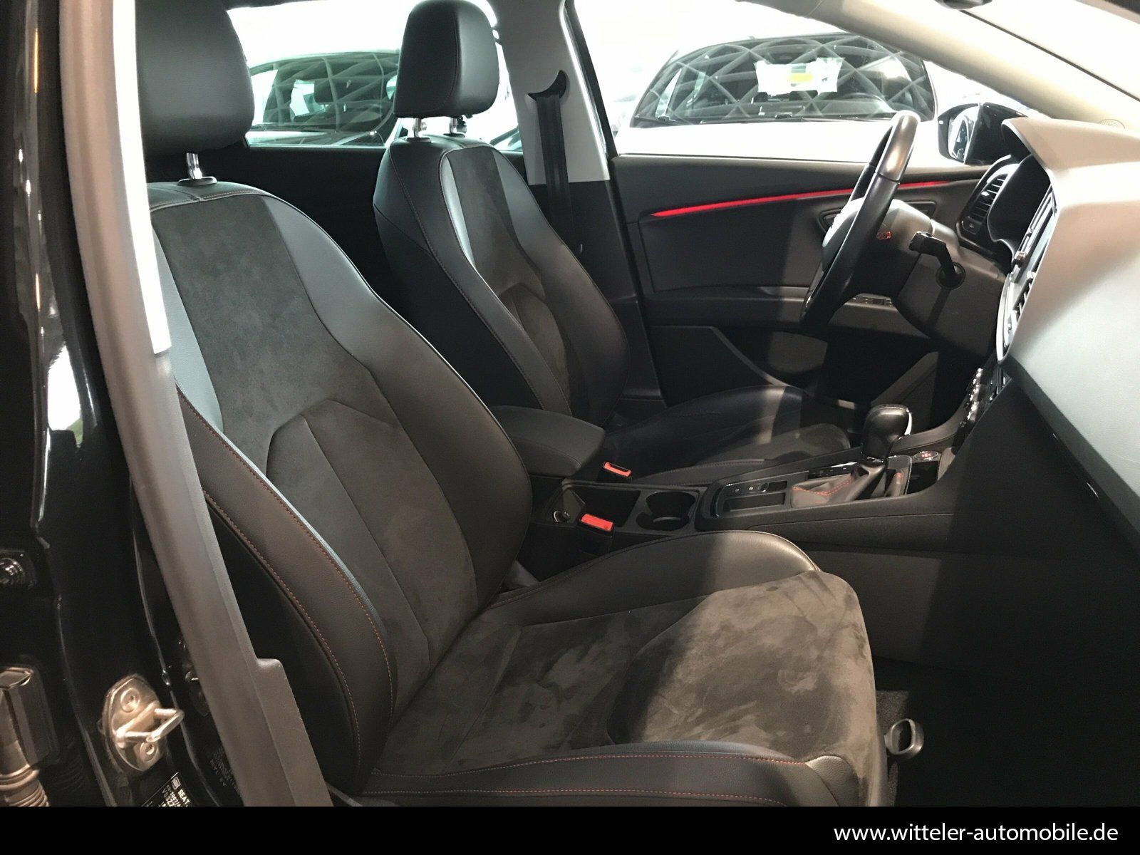 Seat Leon ST 1.5 TSI FR Black - Samsaru's Car Outlet