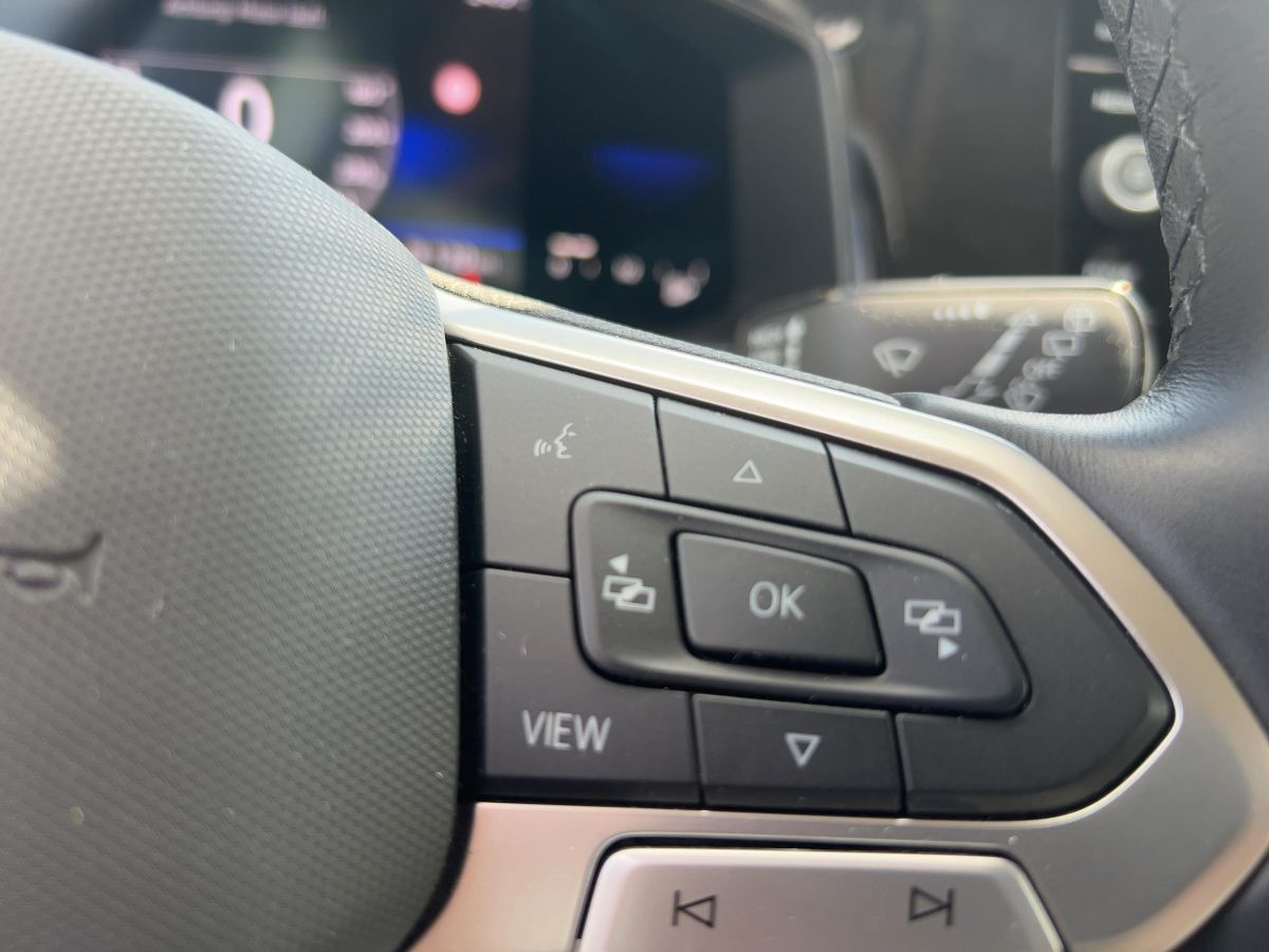 Volkswagen Taigo 1.0 TSI - Samsaru's Car Outlet