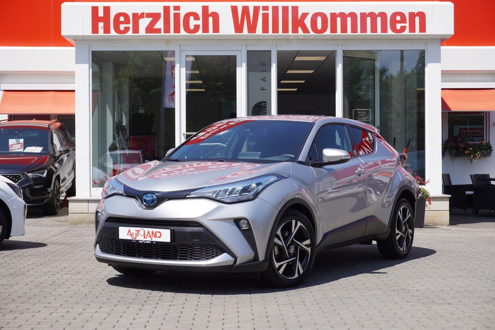 Toyota C-HR 1.8 Hybrid - Samsaru's Car Outlet