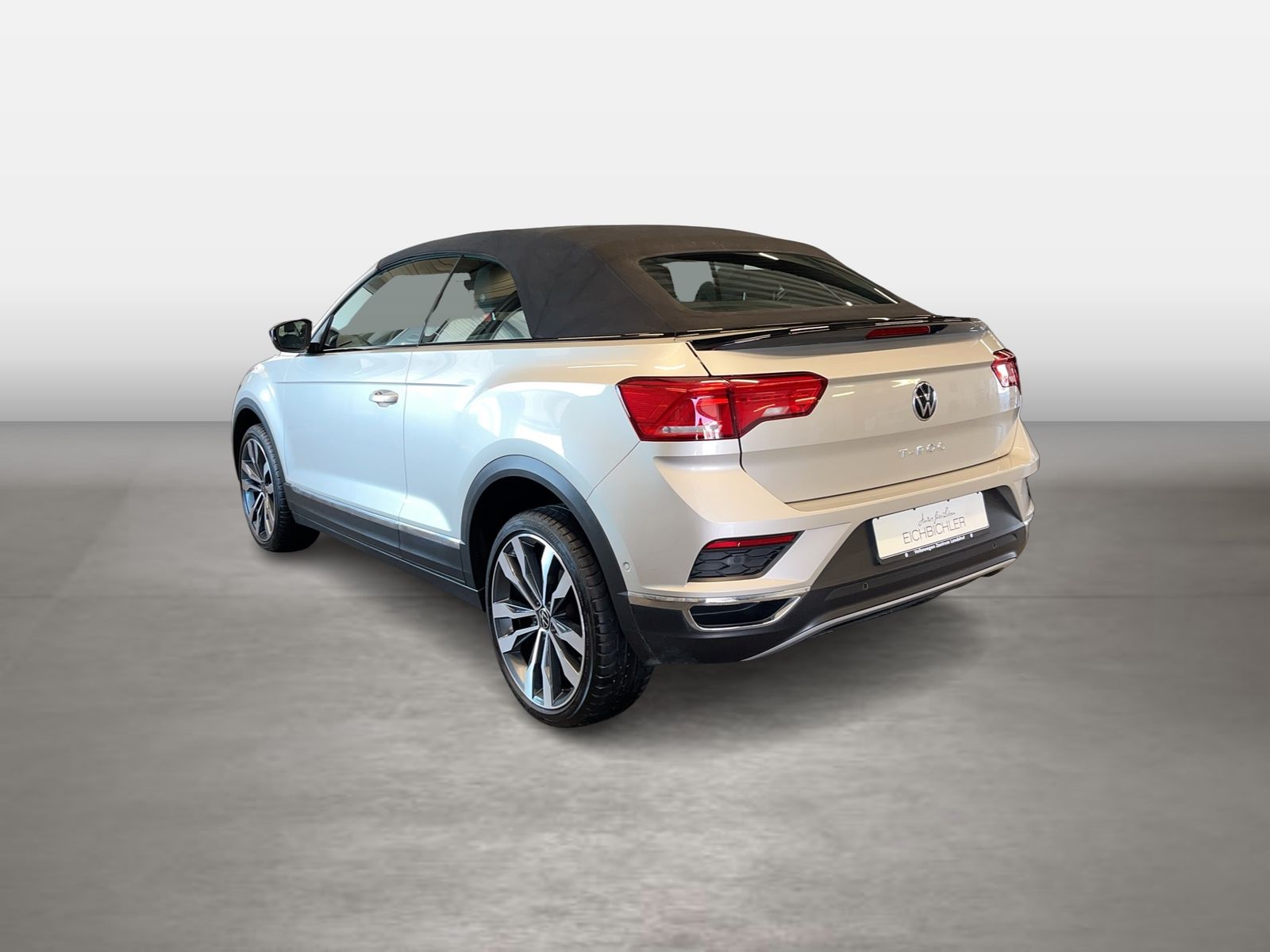 Volkswagen T-Roc 1.5 TSI DSG Style - Samsaru's Car Outlet