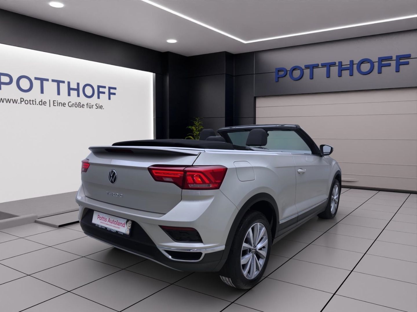 Volkswagen T-Roc 1.0 TSI STYLE - Samsaru's Car Outlet