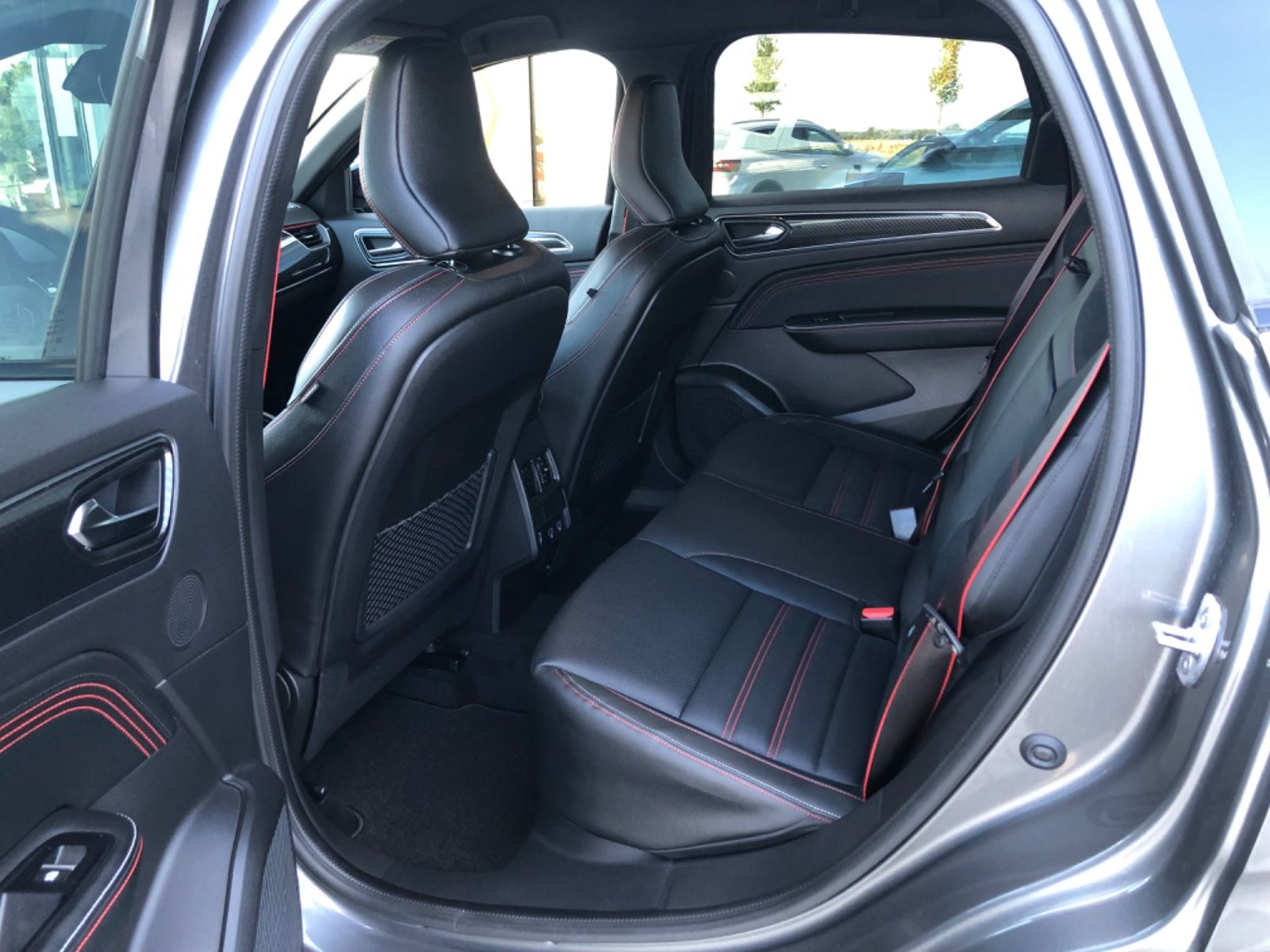 Renault Arkana R.S. Line - Samsaru's Car Outlet