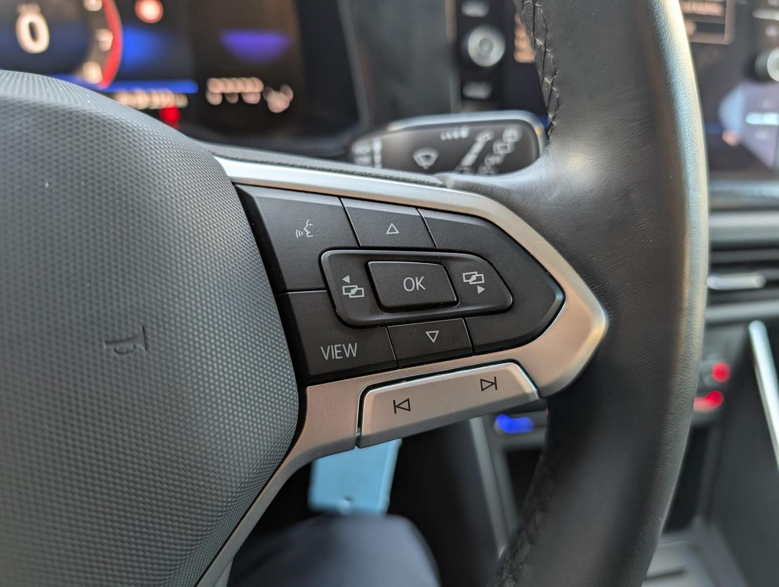 Volkswagen Taigo 1.0 TSI Life - Samsaru's Car Outlet
