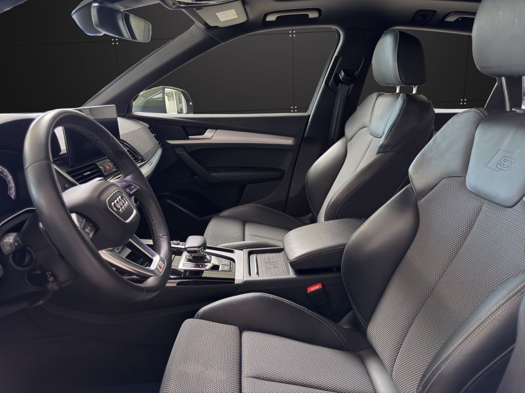 Audi Q5 50 TFSIe quattro S tronic S-line - Samsaru's Car Outlet