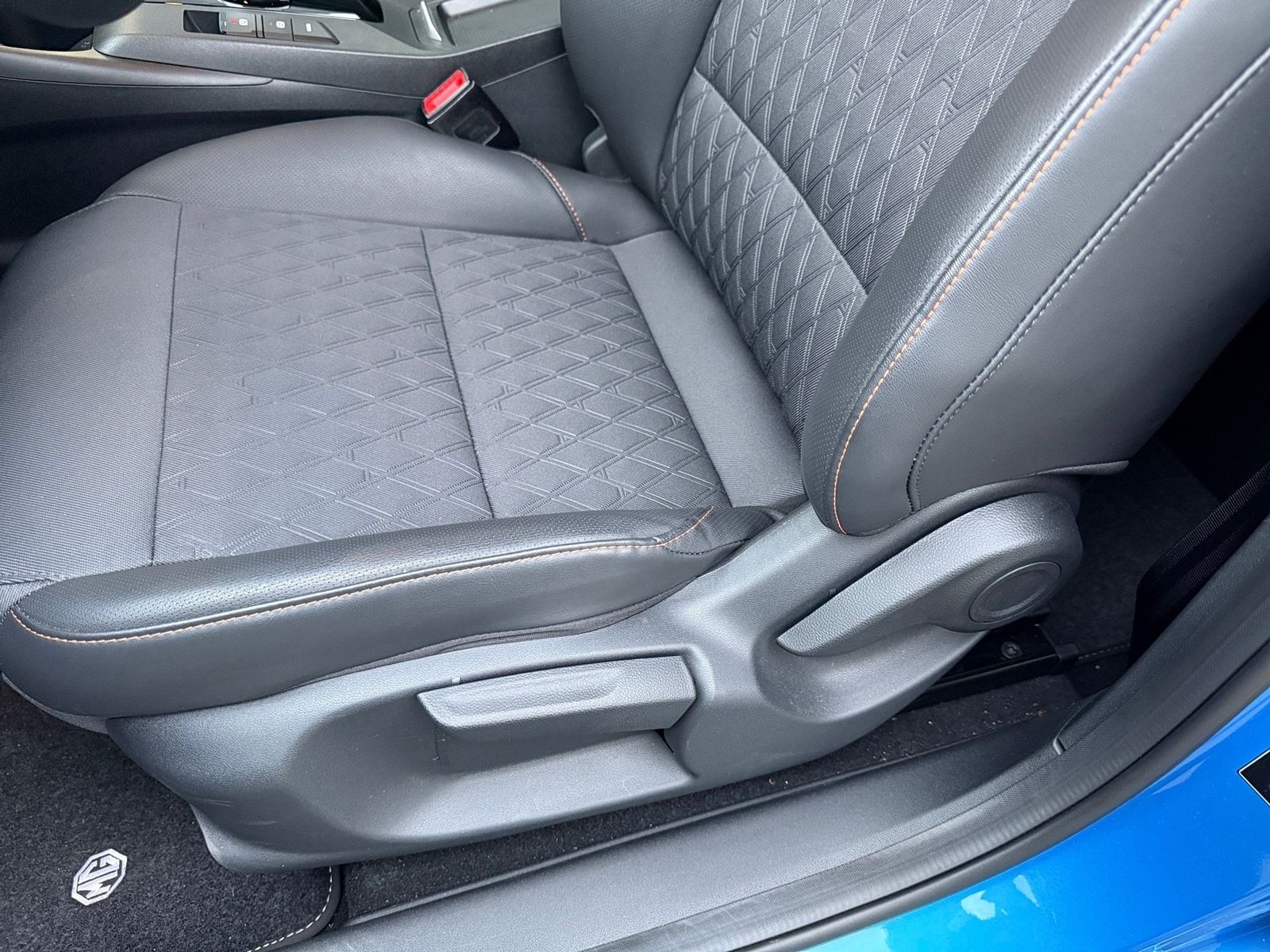 MG3 Hybrid+ Luxury ACC+AUT+LED+Navi+Virtual+360