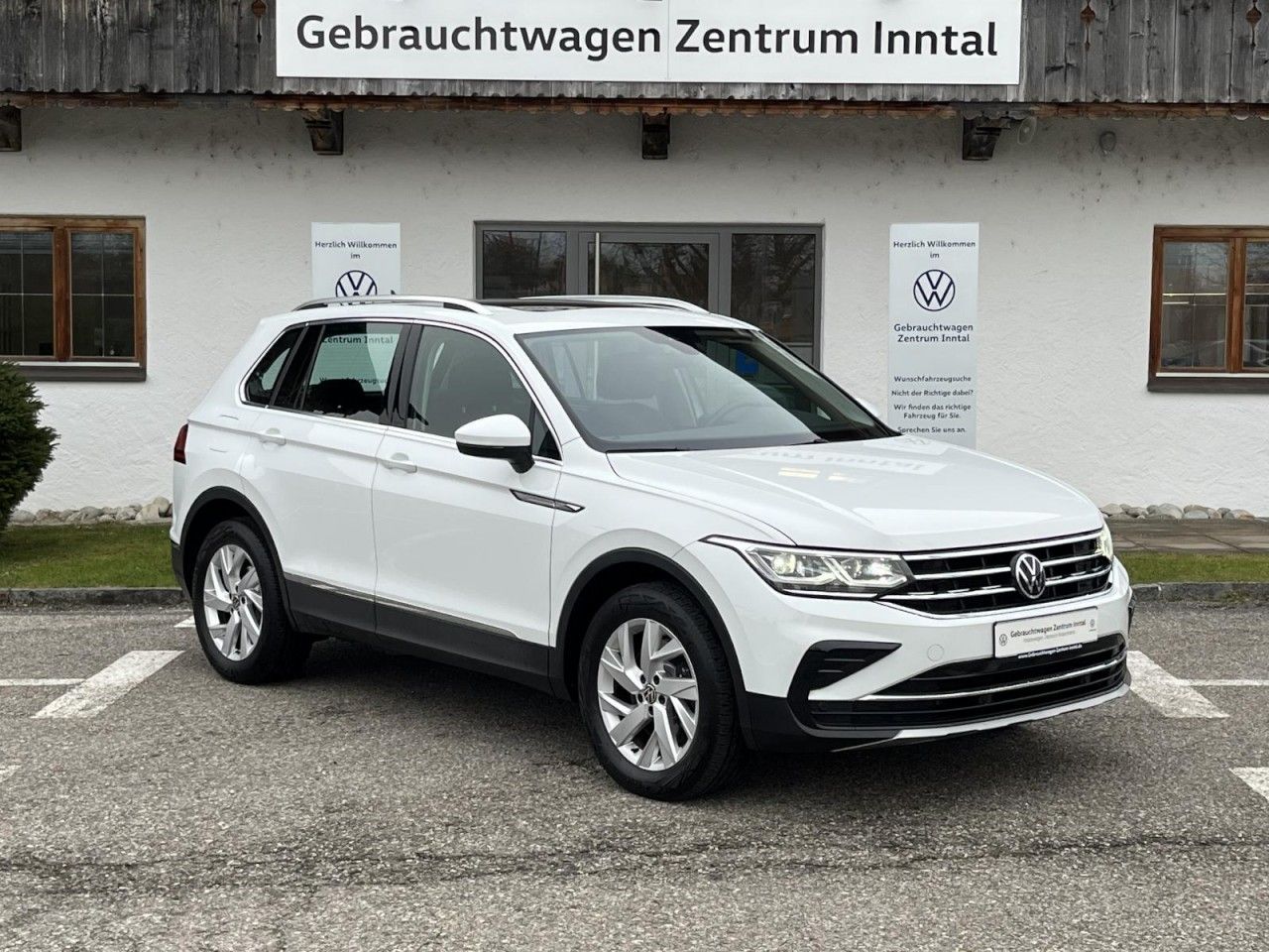 Volkswagen Tiguan 2,0 TDI DSG 4Motion Elegance (Navi+AHK+AC