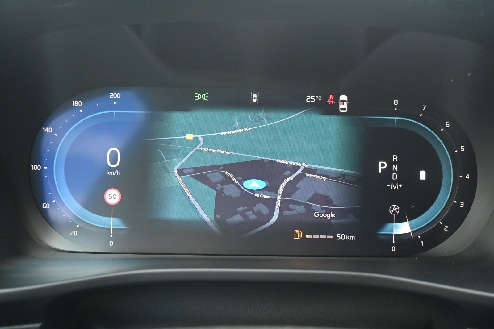 Volvo XC40 B4 DKG Plus Dark*H&K*FSHZG*360°*ACC*AHK