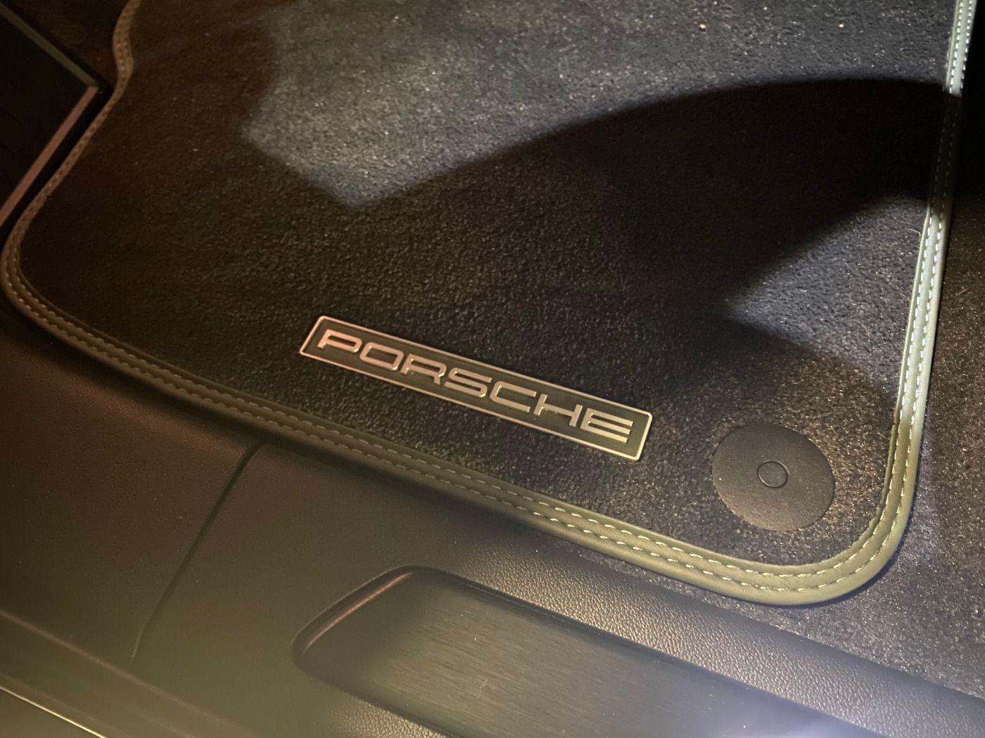 Porsche Cayenne E-Hybrid | Sportabgas | Luftfederung |