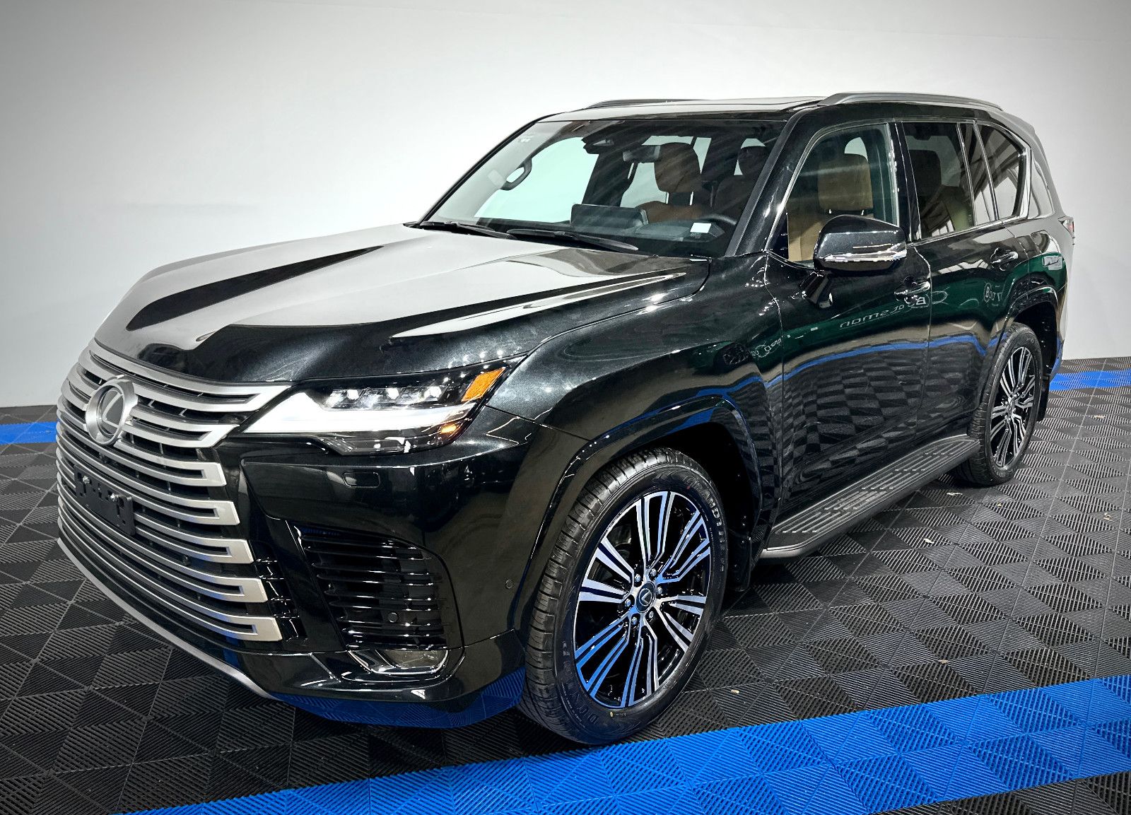 Lexus LX700H Luxury, 2025/Full options/NO VAT! T1