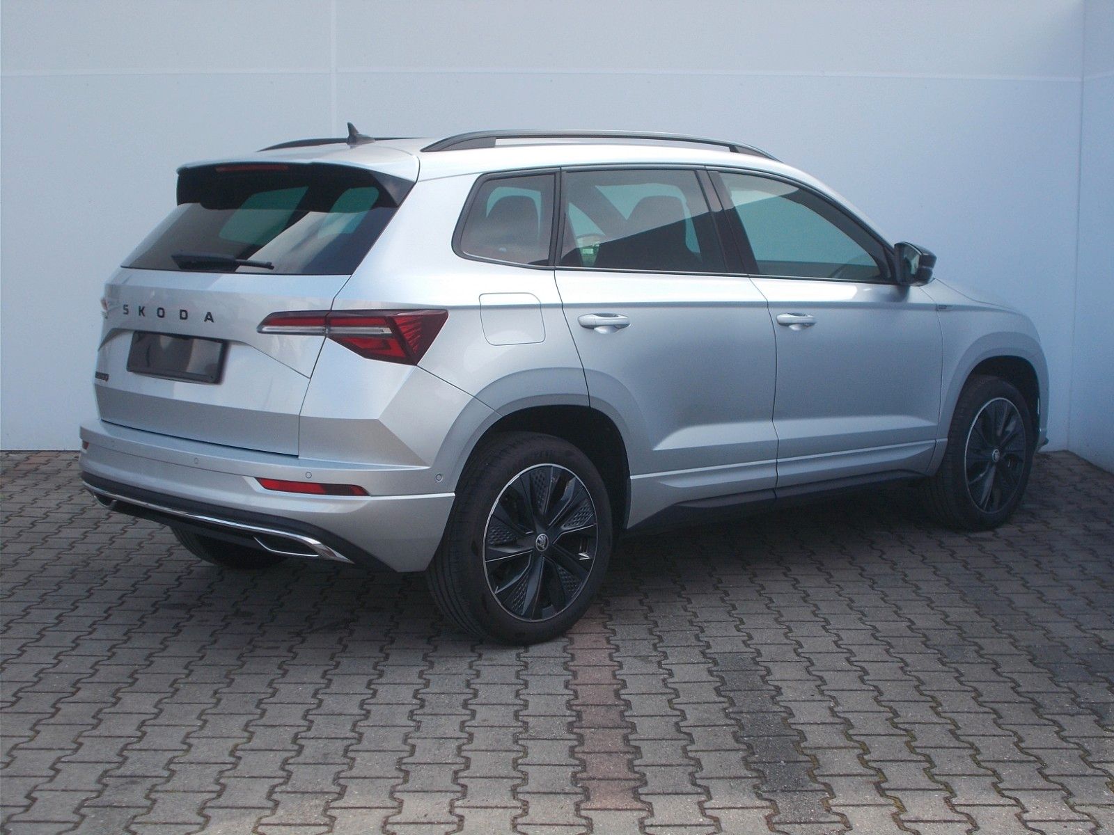 Skoda Karoq  1.5 TSI Sportline * DSG * Navi *AHK *360°