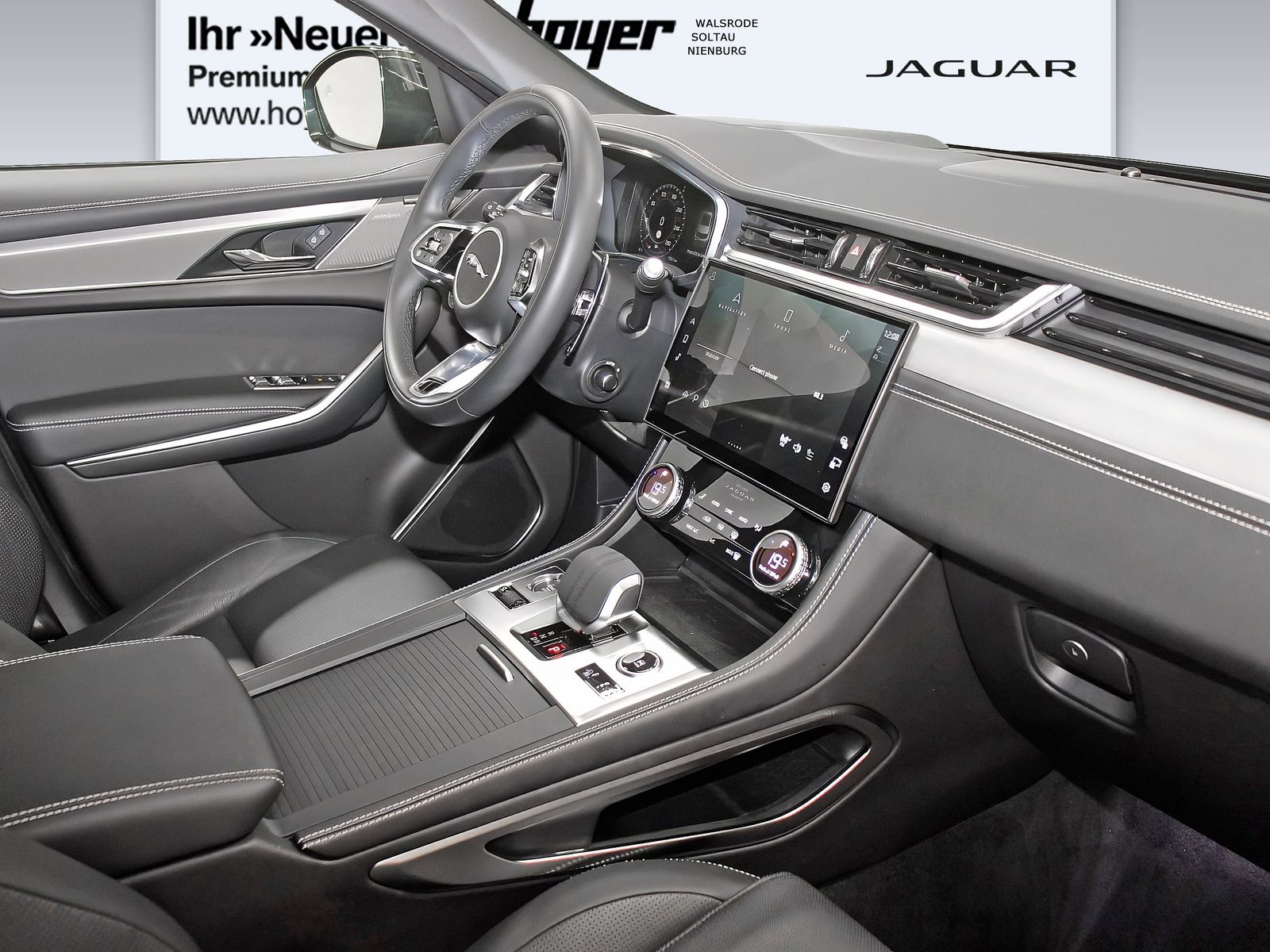 Jaguar F-Pace D300 AWD R-Dynamic SE inkl. Winterkomplet